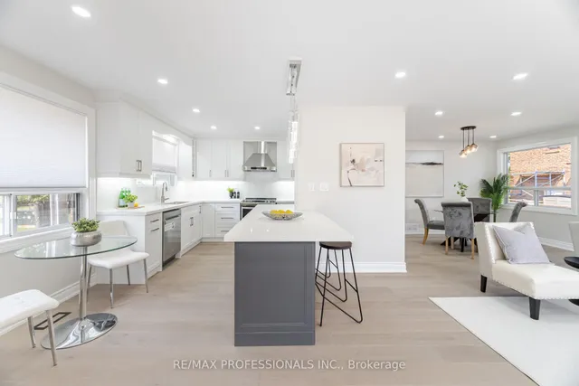 Additional image 13 of 718 Royal York Rd