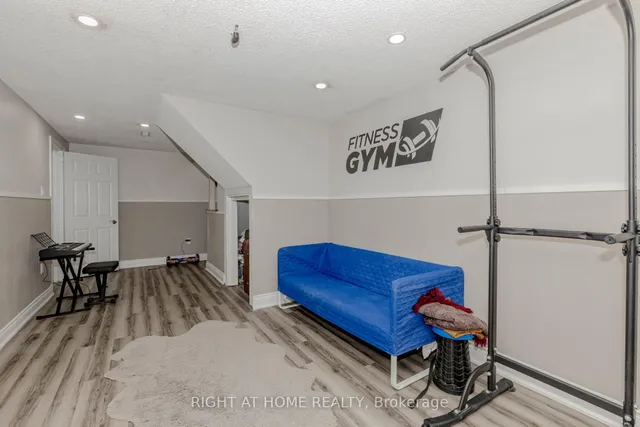 Additional image 35 of 17 Garden Ave