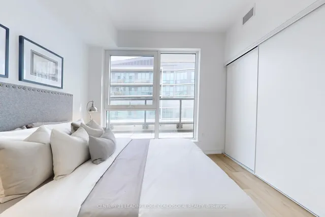 Additional image 22 of 1195 The Queensway St Unit 907