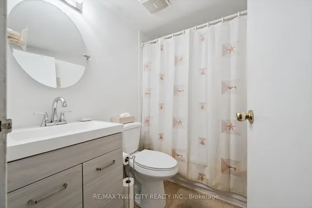 Additional image 15 of 4 Lisa St Unit 707