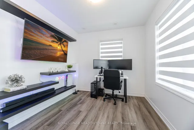 Additional image 8 of 898 Cactus Pt