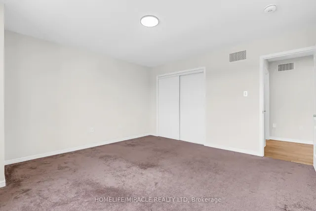 Additional image 34 of 23 Royal Coachman Way