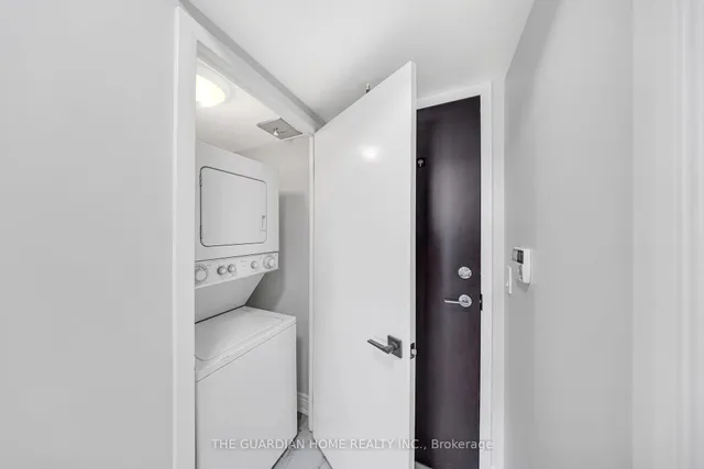 Additional image 26 of 231 Fort York Blvd Unit 1606