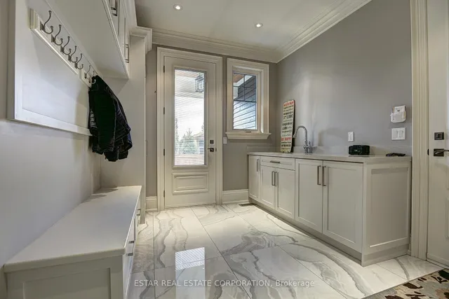 Additional image 31 of 10 Moorehill Dr