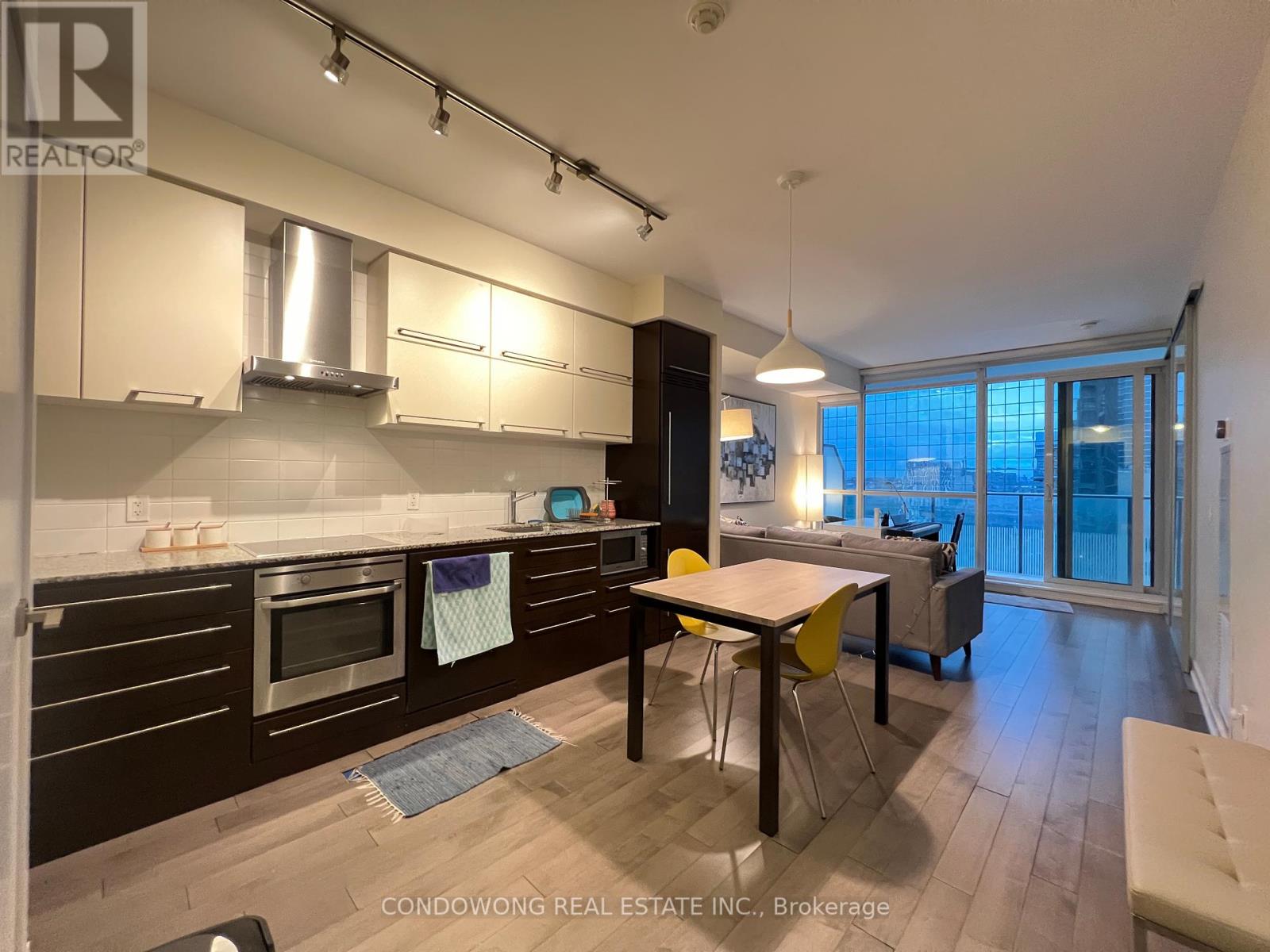 1803 - 770 BAY STREET|Toronto (Bay Street Corridor), Ontario M5G0A6