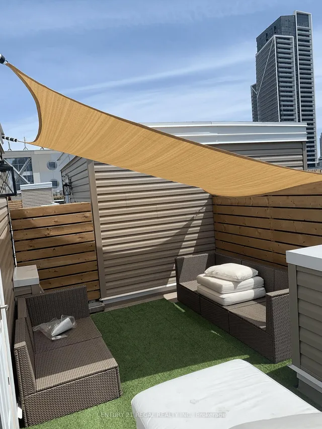 Additional image 16 of 26 Douro St Unit 329