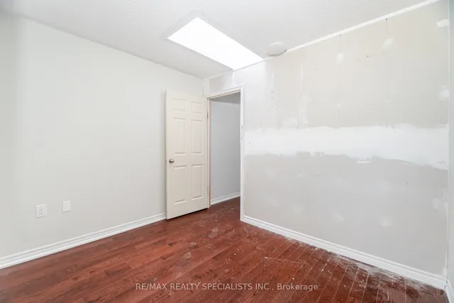 Additional image 28 of 33 Pringdale Gardens Circ