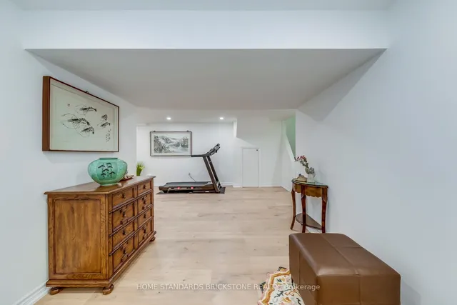 Additional image 39 of 1296 Inglehart Dr