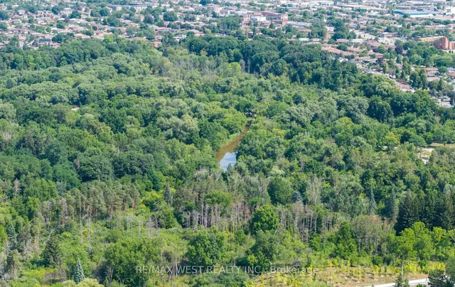 Additional image 40 of 23 Waltham Dr