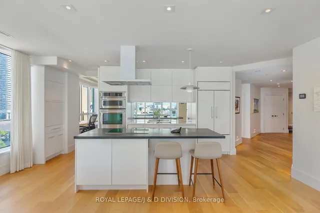 Additional image 20 of 211 Queens Quay Unit 1201