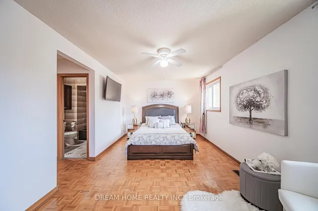 Additional image 24 of 33 Lansbury Dr