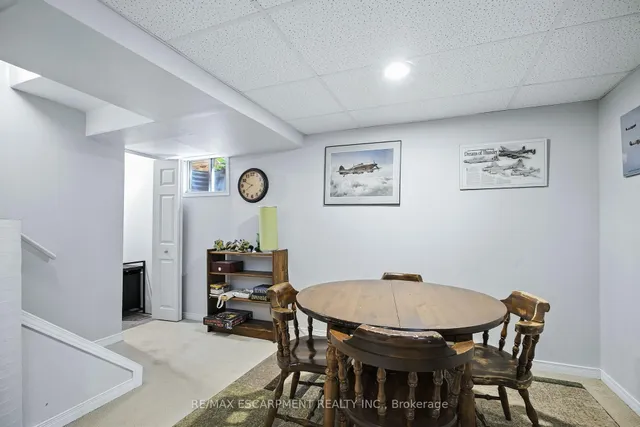 Additional image 34 of 38 Locke St