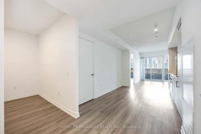 Additional image 8 of 138 Downes St Unit 1602