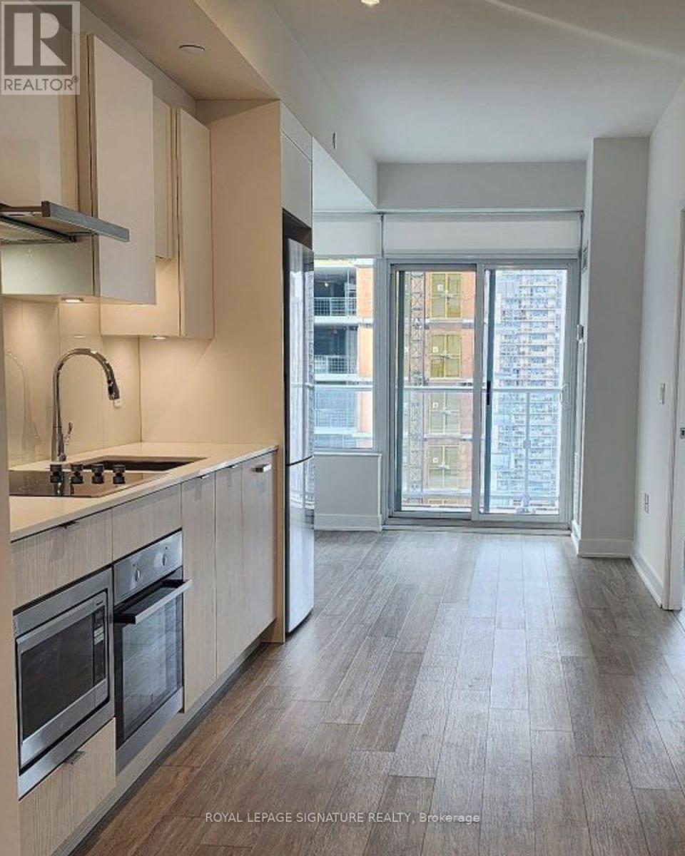 Property image for 2010 - 28 ANN STREET|Mississauga (Port Credit), Ontario L5G0E1