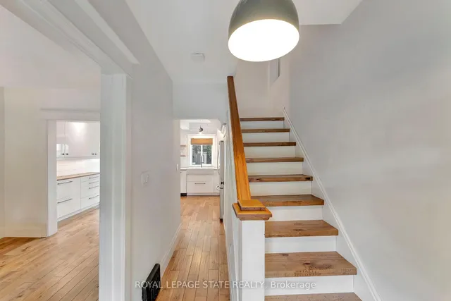 Additional image 8 of 433 Hughson St