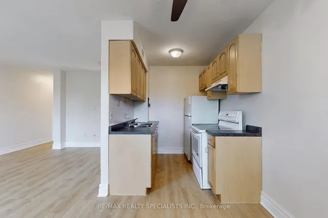 Additional image 22 of 101 Queen St Unit 406