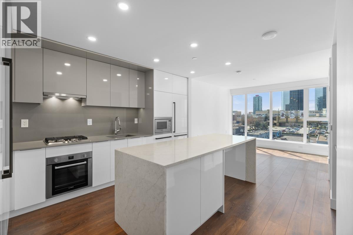 503 4711 HAZEL STREET|Burnaby, British Columbia V5H0J9