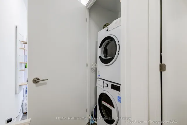 Additional image 11 of 3100 Keele St Unit 534