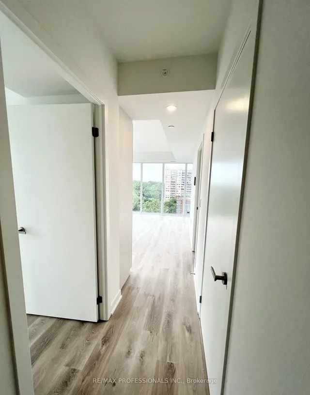 Additional image 15 of 370 Martha St Unit 802