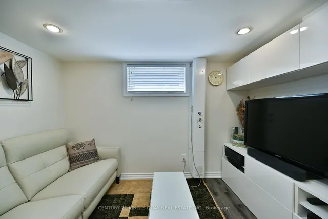Additional image 15 of 1027 Willowdale Ave