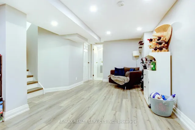 Additional image 29 of 2 Lawnview Crt