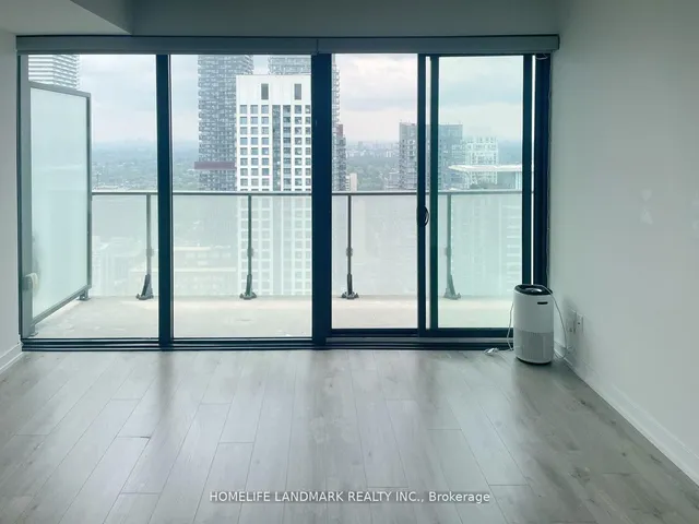 Additional image 4 of 161 Roehampton Ave Unit 3901