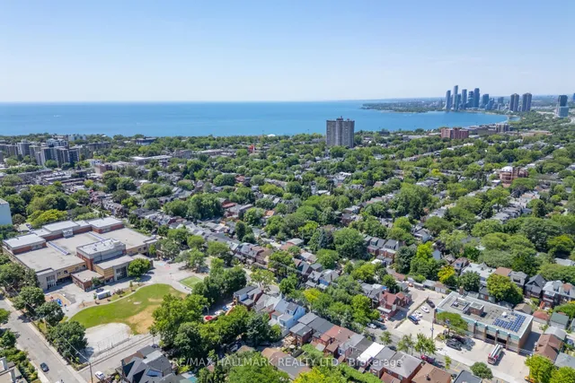 Additional image 36 of 123 Lansdowne Ave