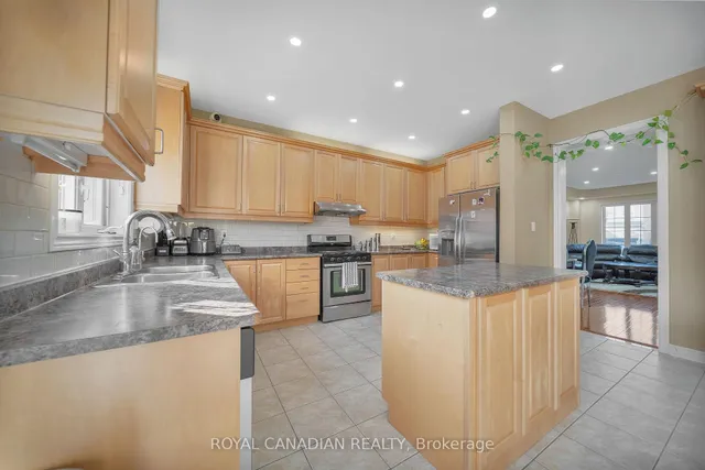 Additional image 19 of 16 Redearth Gate