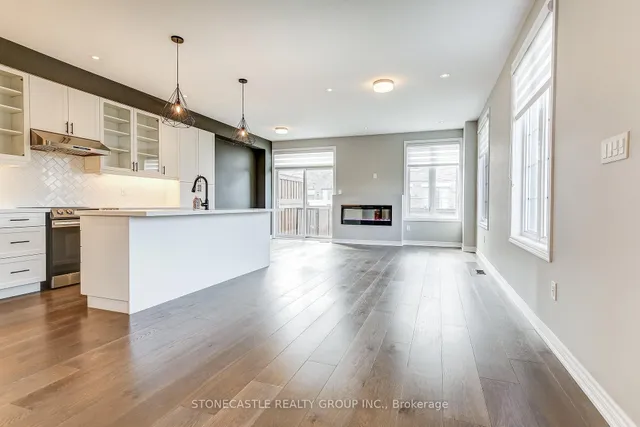 Additional image 11 of 526 Beam Crt