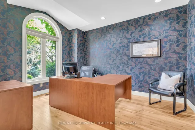 Additional image 20 of 484 Bush Dr