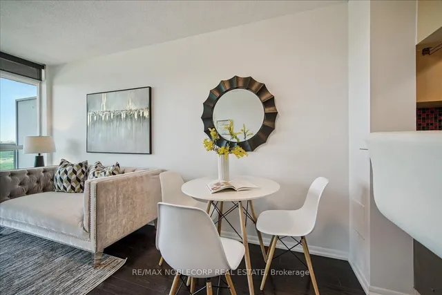 Additional image 32 of 185 Legion Rd Unit 1403