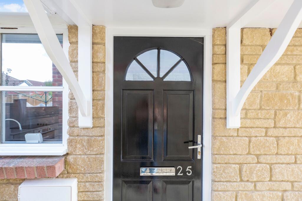 Additional image 4 of Saunters Close, Wincanton