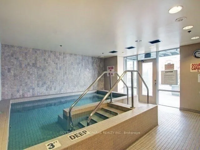 Additional image 18 of 1 King St Unit 2007