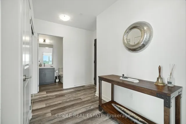 Additional image 4 of 2007 James St Unit 603