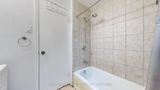 Additional image 14 of 16 Flavian Cres