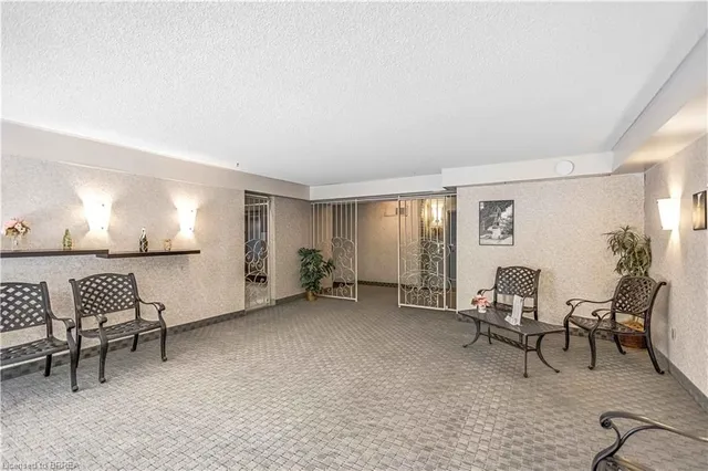 Additional image 5 of 1964 Main St Unit 507