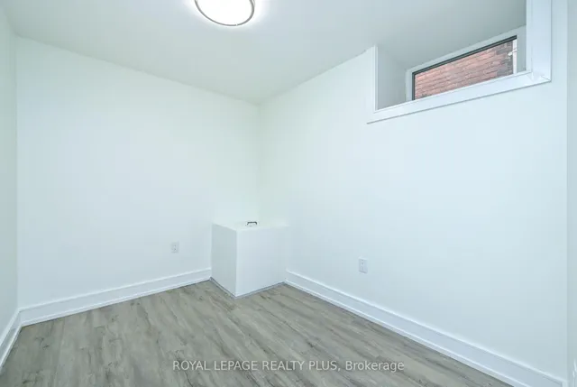 Additional image 42 of 23 Pauline Ave