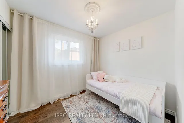 Additional image 18 of 731 Hager Ave