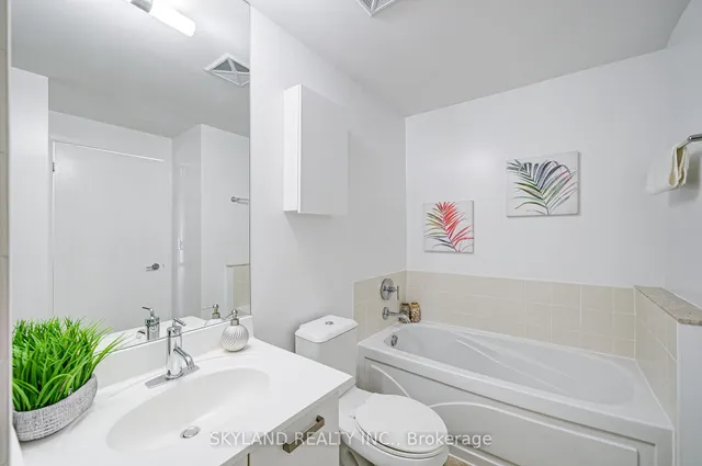 Additional image 18 of 832 Bay St Unit 805