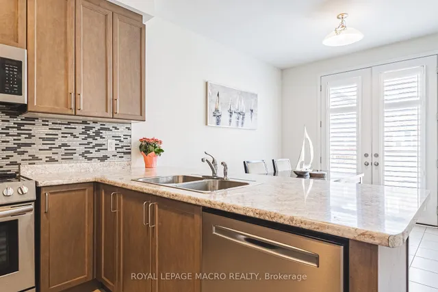 Additional image 19 of 728 Kennedy Circ