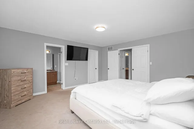 Additional image 17 of 23 Bellflower Blvd