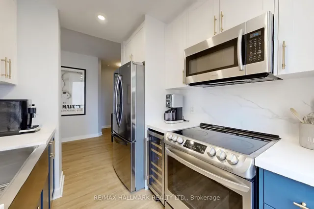 Additional image 12 of 85 Bloor St Unit 1402