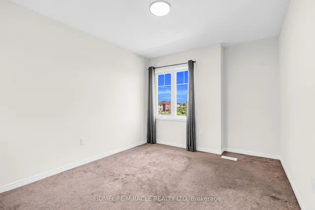 Additional image 35 of 23 Royal Coachman Way