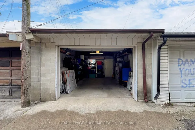 Additional image 33 of 157 Emerson Ave