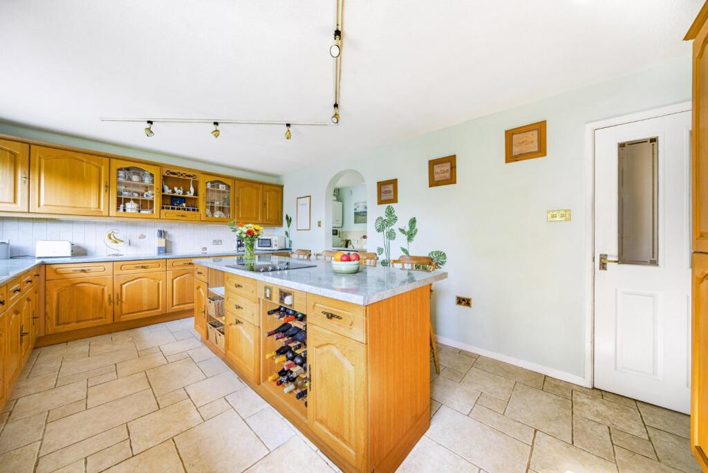 Additional image 24 of Oakleigh, BA20