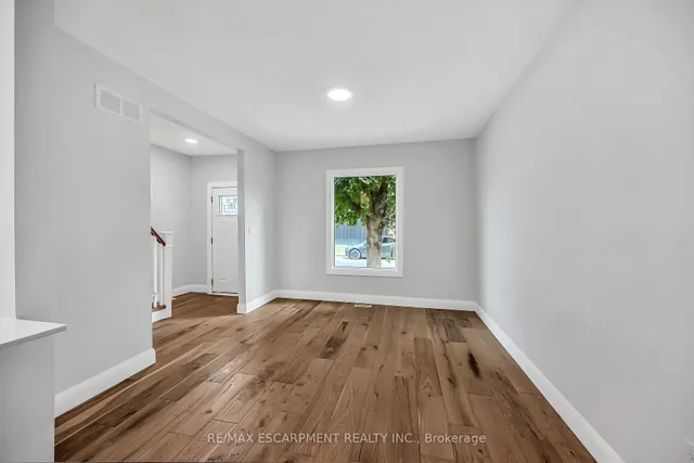 Additional image 8 of 193 Glendale Ave