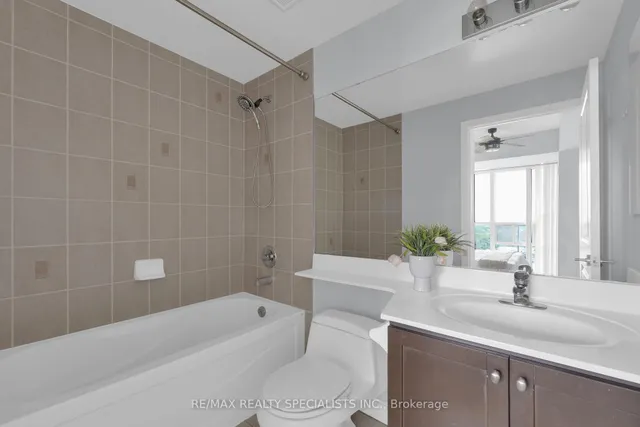 Additional image 20 of 80 Absolute Ave Unit 911