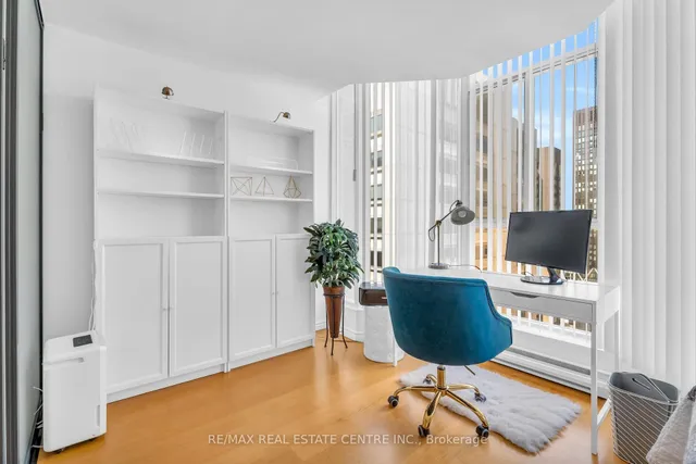 Additional image 29 of 55 Centre Ave Unit 2504