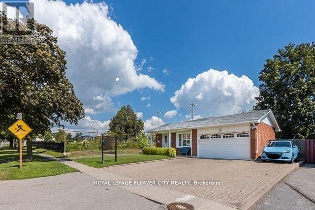 Property image for 1085 MARY STREET N|Oshawa (Centennial), Ontario L1G5G9