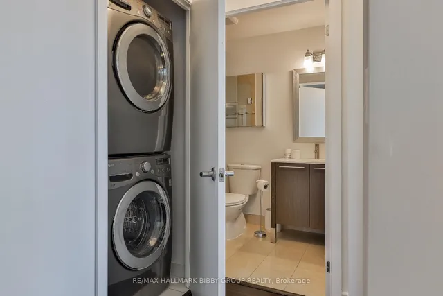 Additional image 22 of 33 Lombard St Unit 2204